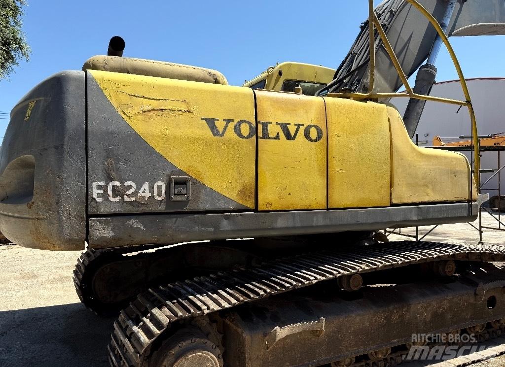 Volvo EC240 Excavadoras de largo alcance