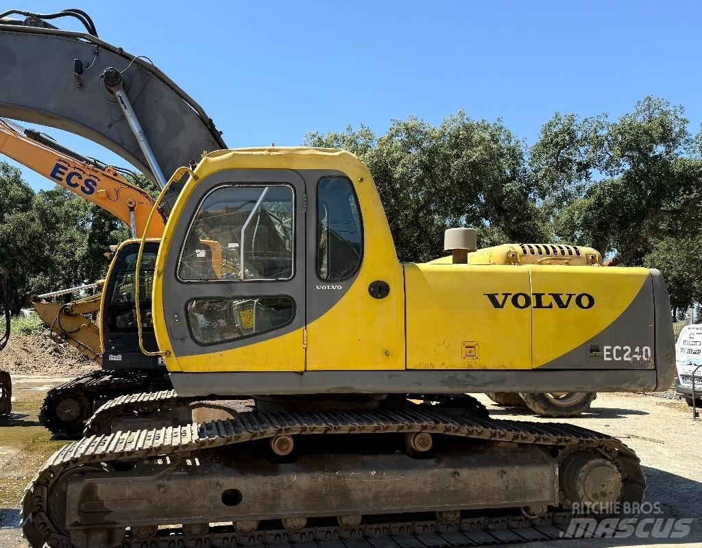 Volvo EC240 Excavadoras de largo alcance