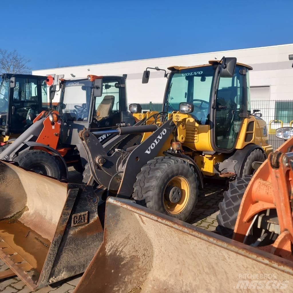 Volvo L 28 F Cargadoras sobre ruedas