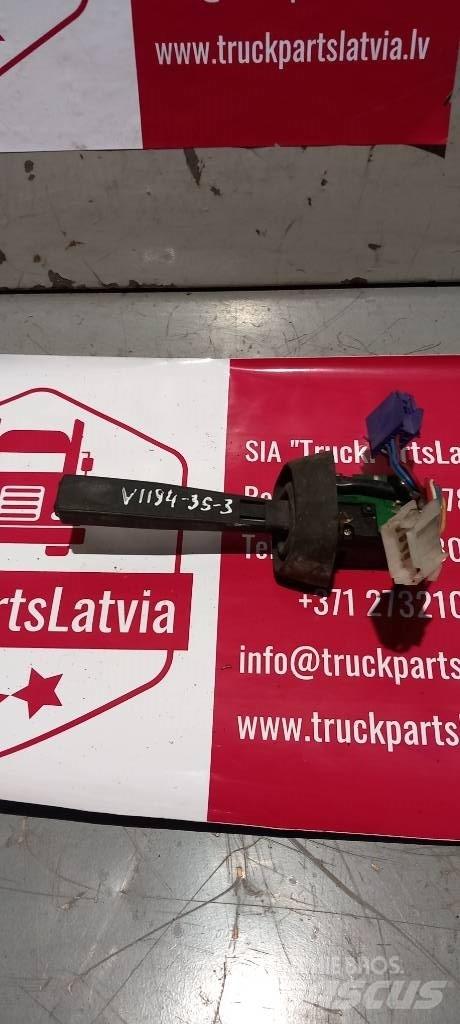 Volvo FH 12.   3172171 Cabinas e interior