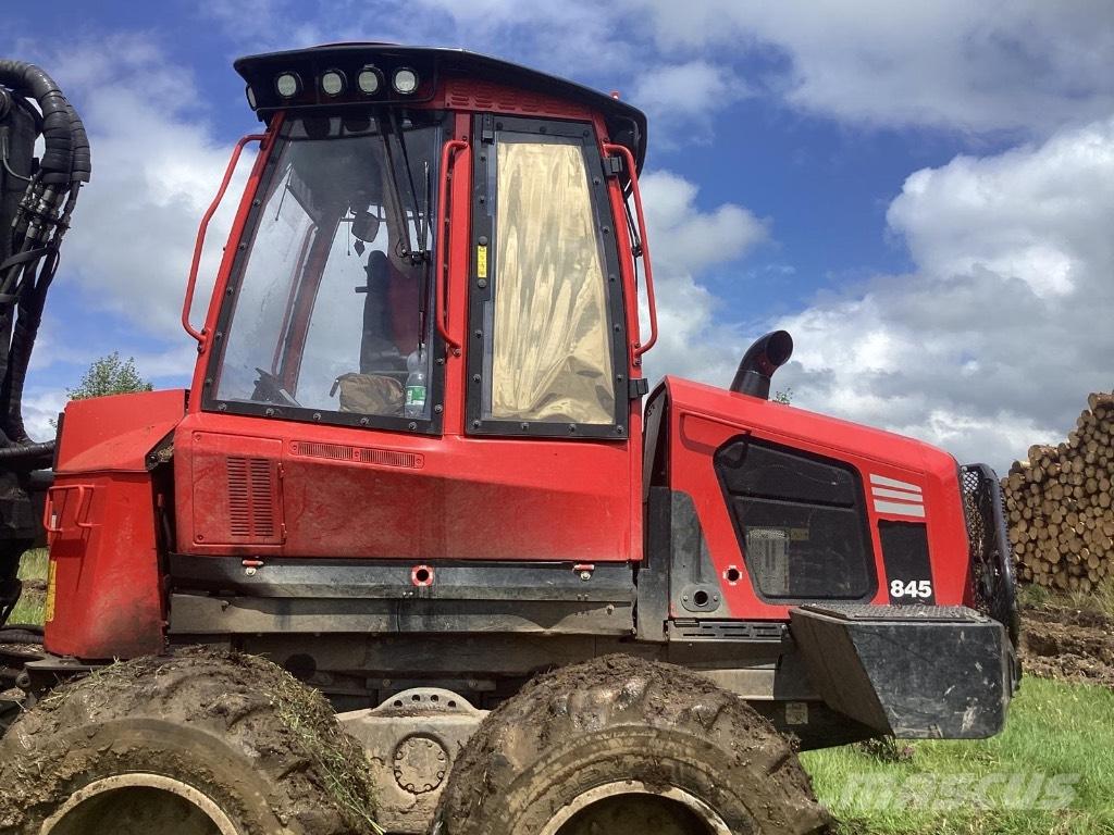 Komatsu 845 Autocargadoras
