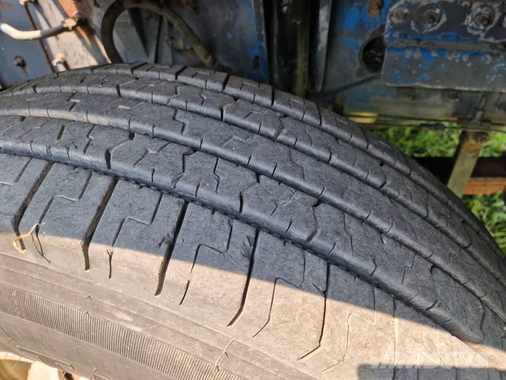 Volvo FL7 Camiones bañeras basculantes o volquetes