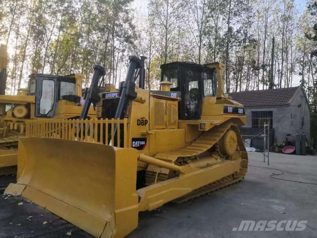 CAT D 8 R Buldozer sobre oruga