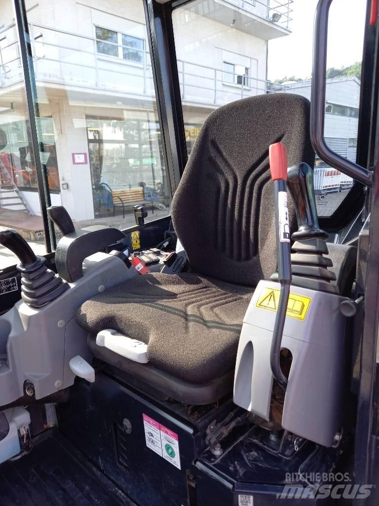 Kubota U 27-4 Mini excavadoras < 7t