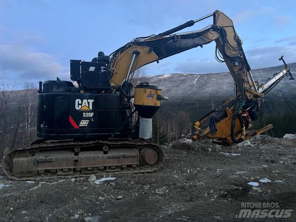 CAT 335 F L CR Perforadoras de superficie