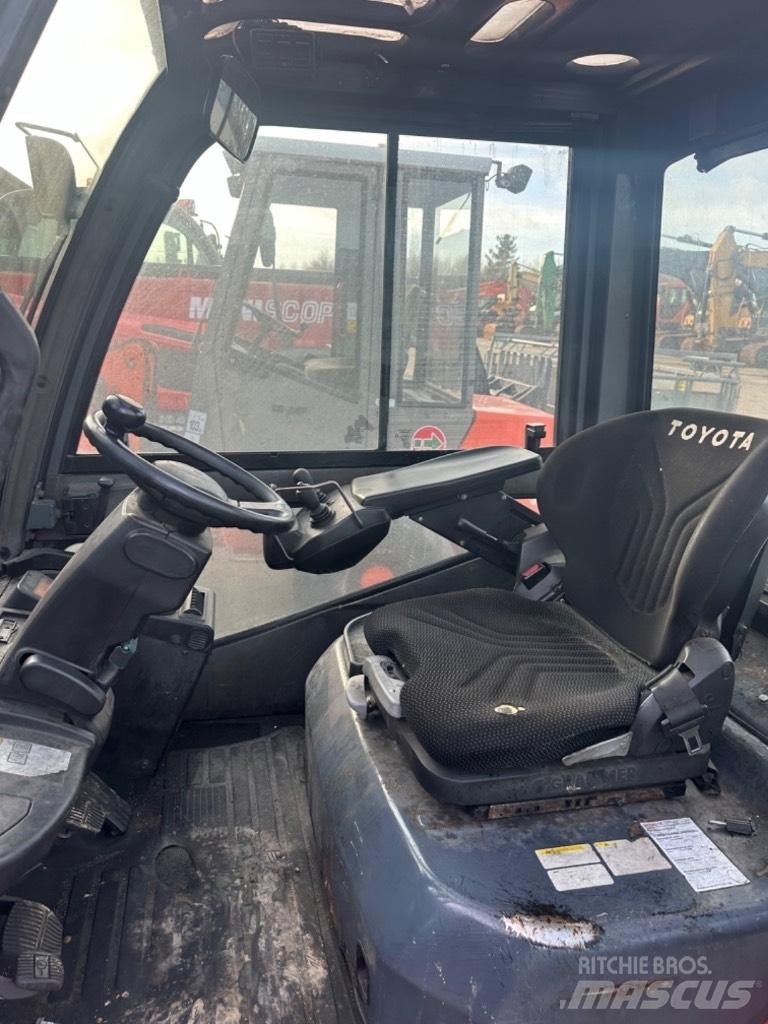 Toyota FD 25 Carretillas diesel