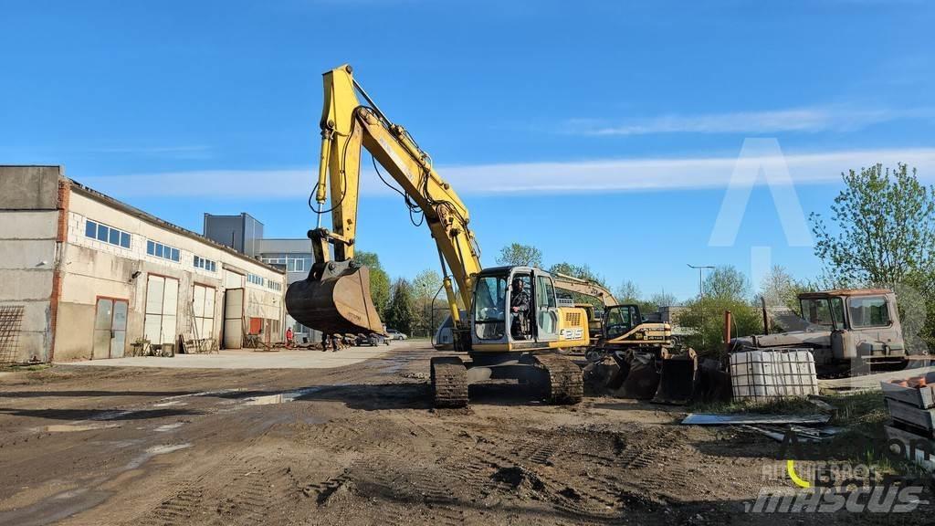 New Holland E 215 Excavadoras de cadenas