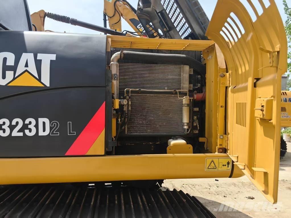 CAT 323 D Excavadoras de cadenas