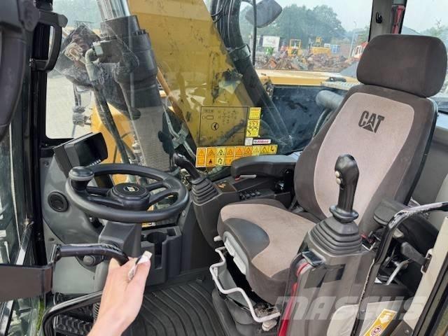 CAT M 320 F Excavadoras de ruedas