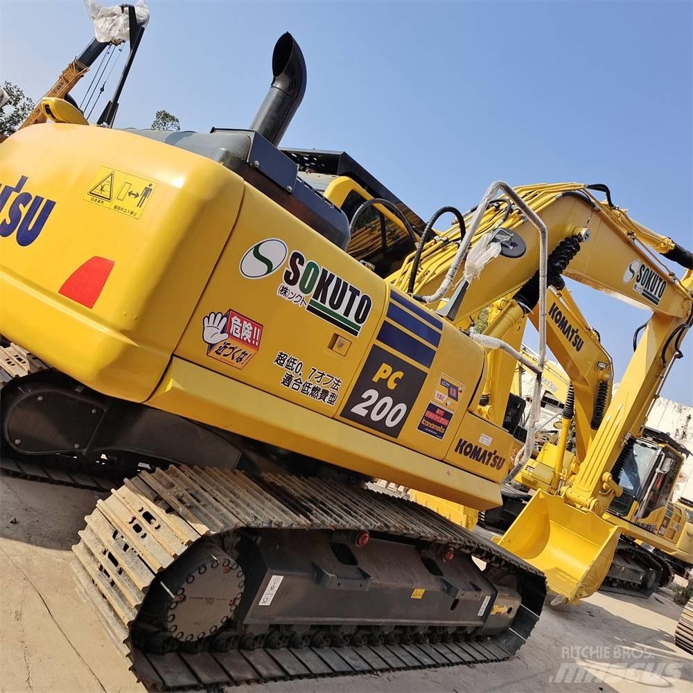 Komatsu PC 200-8 Excavadoras de cadenas