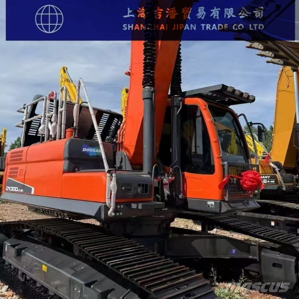 Doosan DX 300 Excavadoras de cadenas