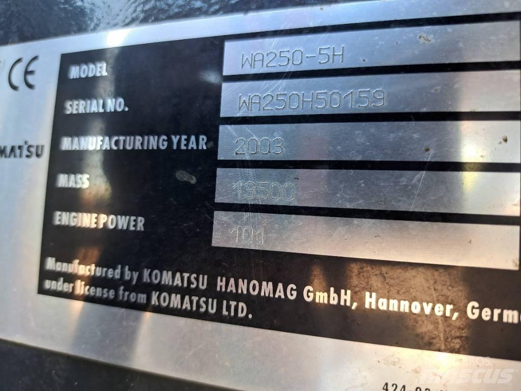 Komatsu WA 250-5H Cargadoras sobre ruedas