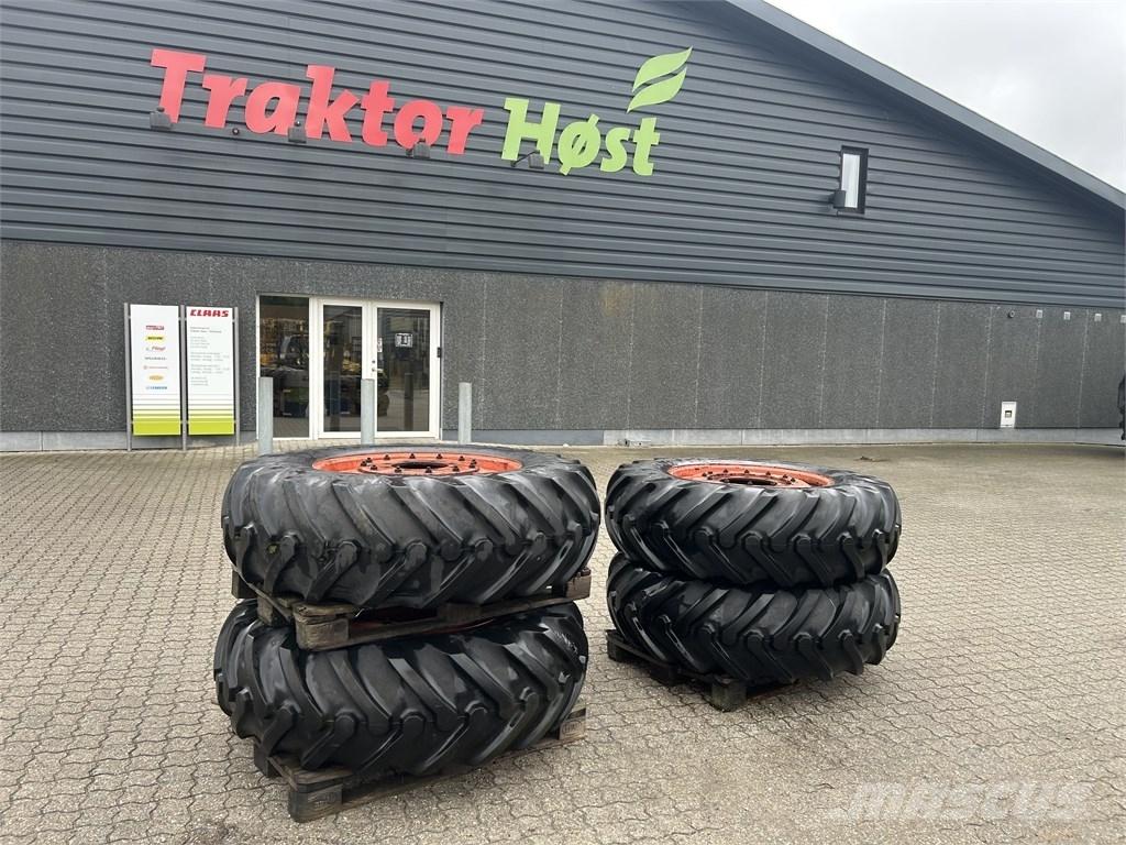 Goodyear 16,9-30 Neumáticos, ruedas y llantas
