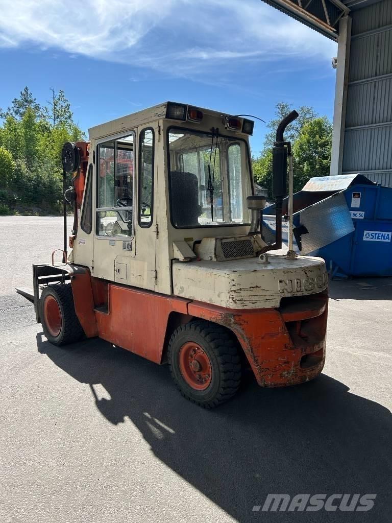 Nissan YGF03 Carretillas diesel