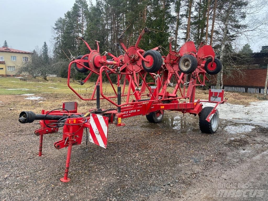 Lely Lotus 900 profi Rastrillos y henificadores