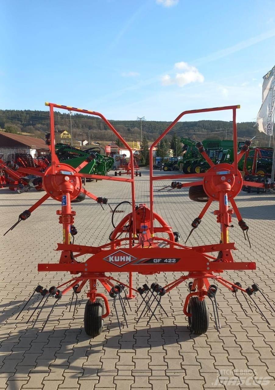 Kuhn GF 422 Rastrillos y henificadores