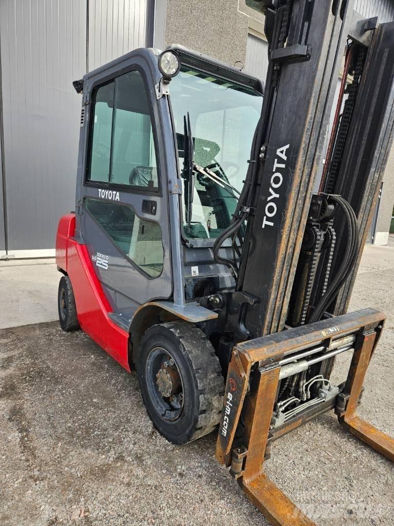 Toyota 02-8 FDF 25 Carretillas diesel