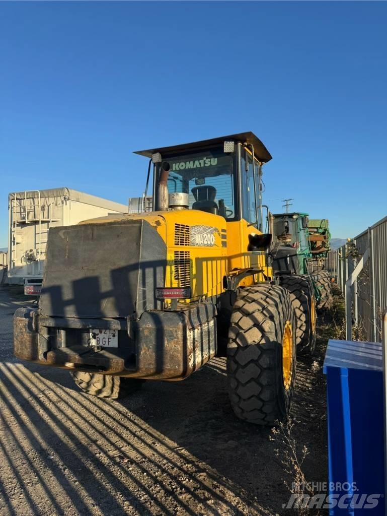 Komatsu WA 200 PZ-6 Cargadoras sobre ruedas