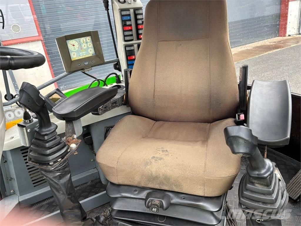Lännen 8800E Retrocargadoras