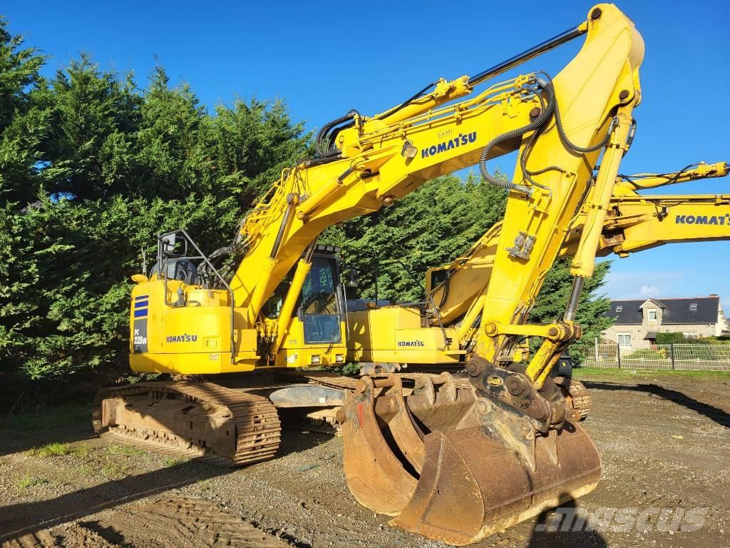 Komatsu PC228USLC-11 Excavadoras de cadenas