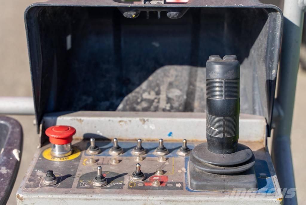 Manitou AETJ 150 Plataforma de trabajo articulada