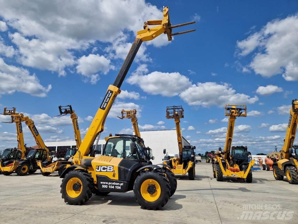 JCB 531-70, 732   P339 Carretillas telescópicas