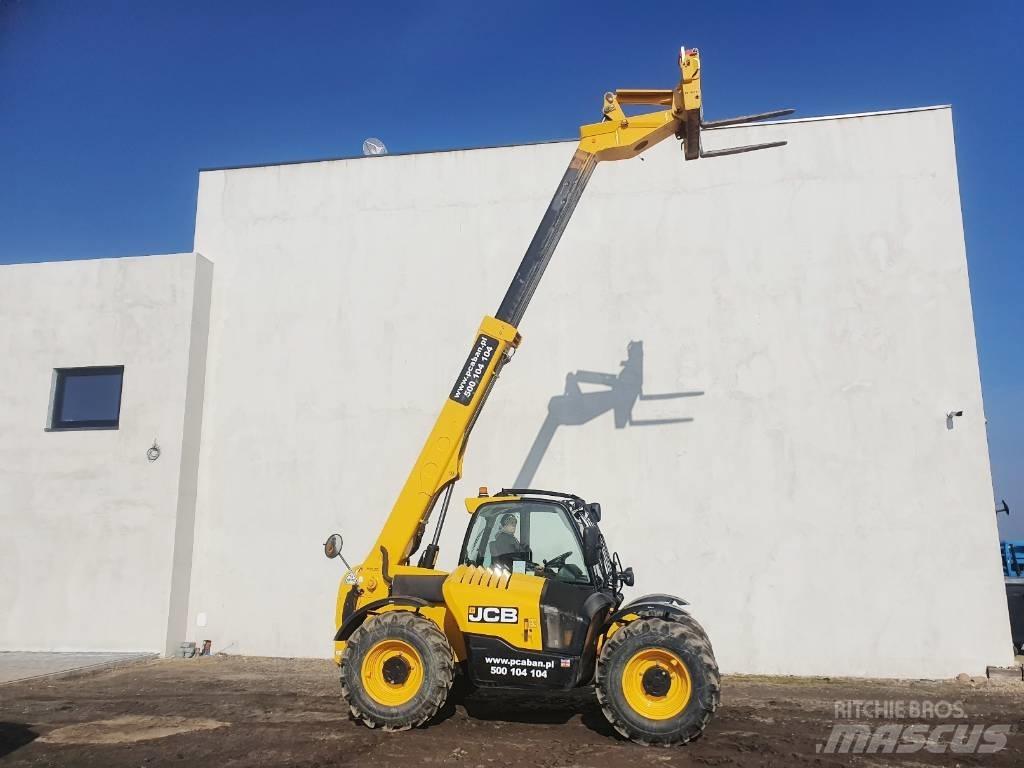 JCB 531-70, 732   P339 Carretillas telescópicas