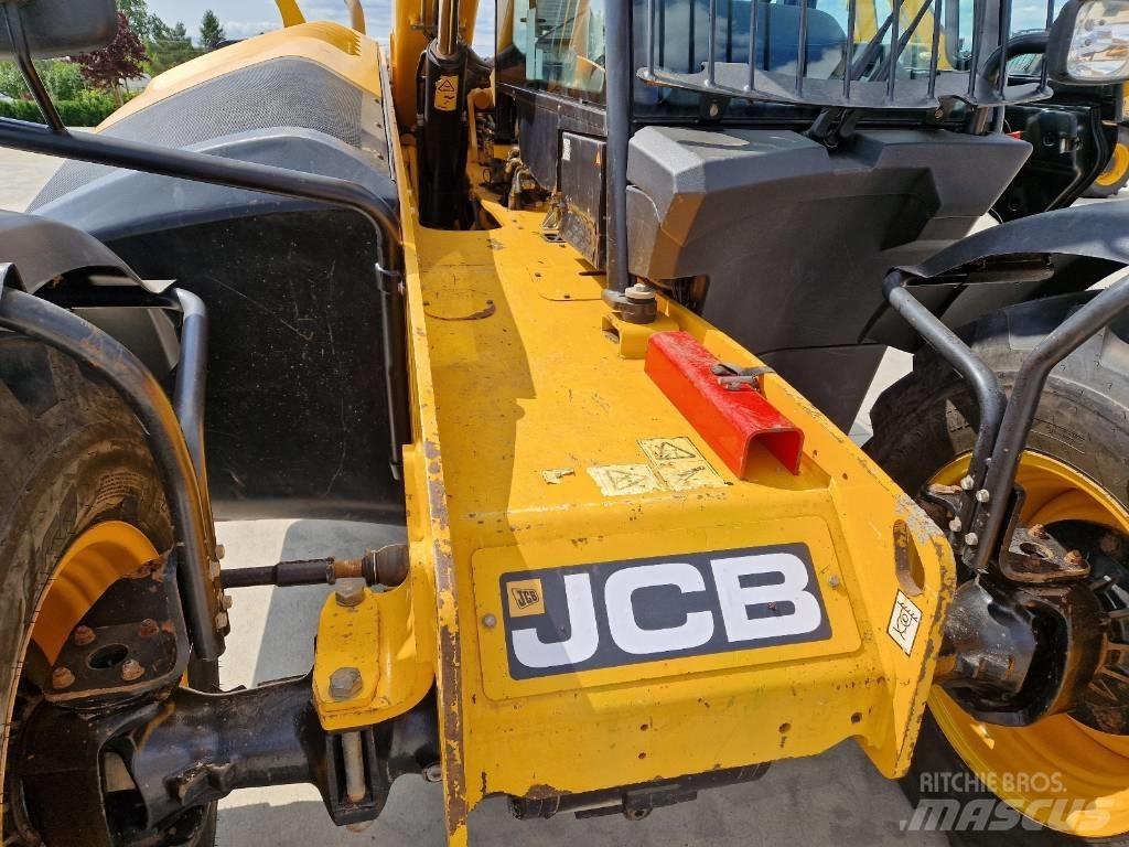 JCB 531-70, 732   P339 Carretillas telescópicas