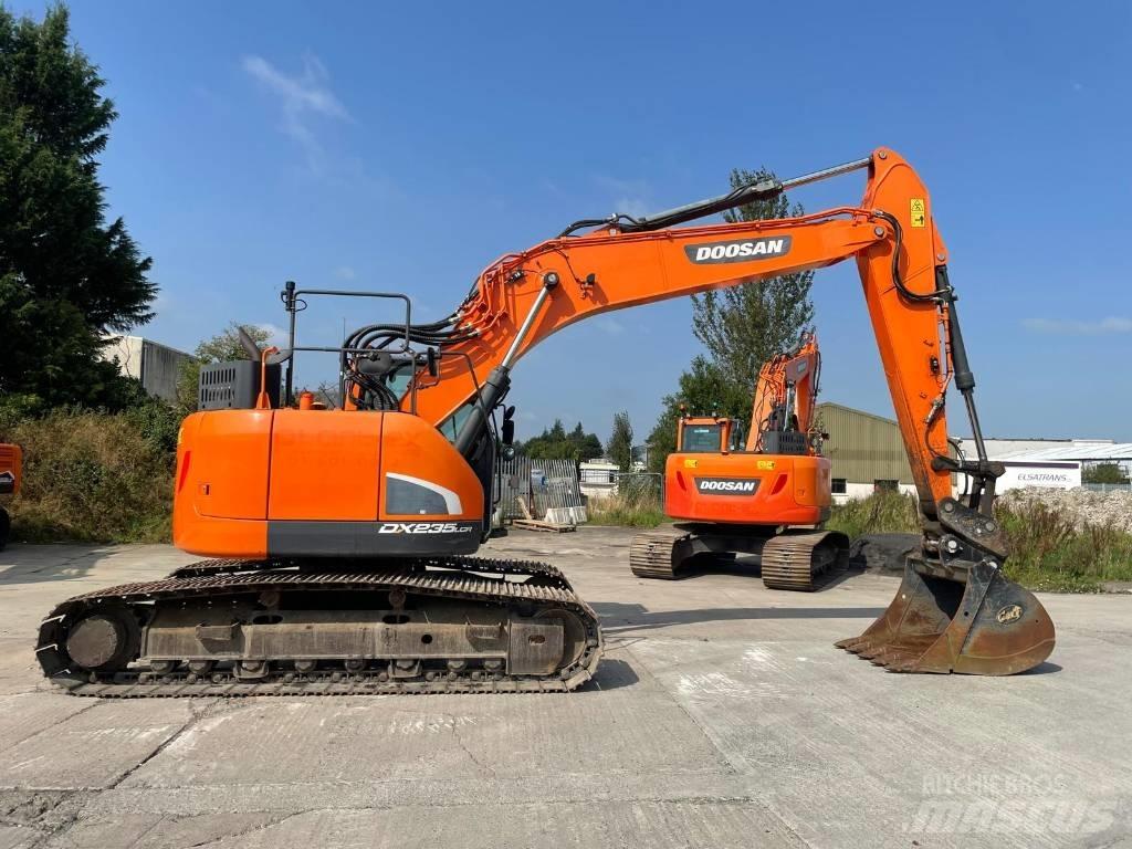 Doosan DX 235 LCR-5 Excavadoras de cadenas