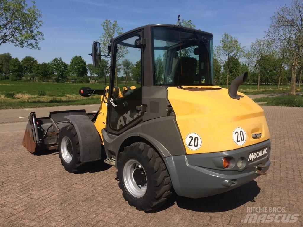 Mecalac AX 850 Cargadoras sobre ruedas
