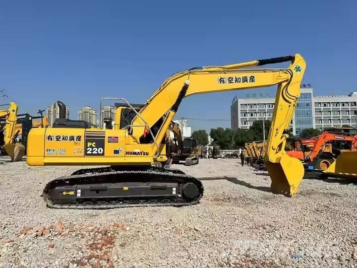 Komatsu PC 220 Excavadoras de cadenas