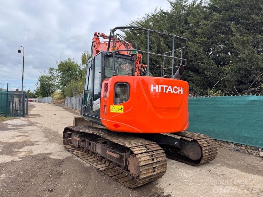 Hitachi ZX 135 US-5B Excavadoras de cadenas