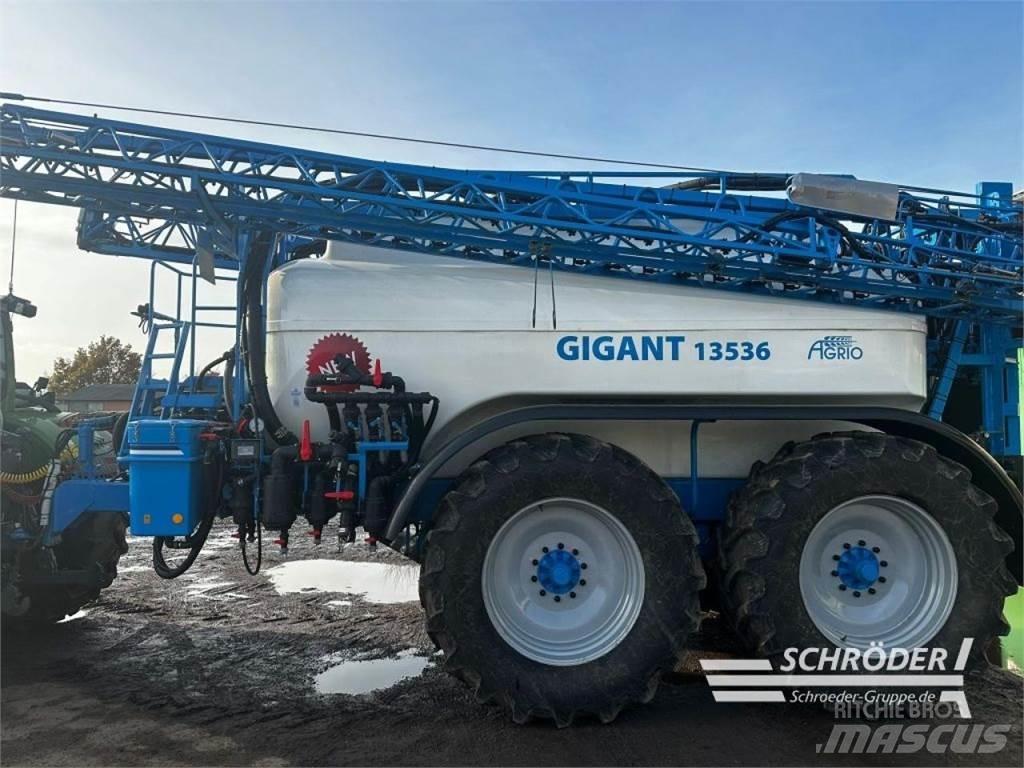 Agrio GIGANT 13500 Pulverizadores arrastrados