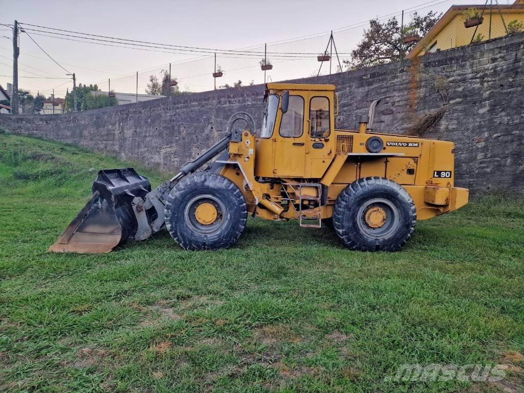Volvo L 90 Cargadoras sobre ruedas
