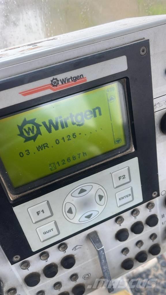 Wirtgen WR 2000 Equipos para la estabilización de suelos y reciclaje de asfalto