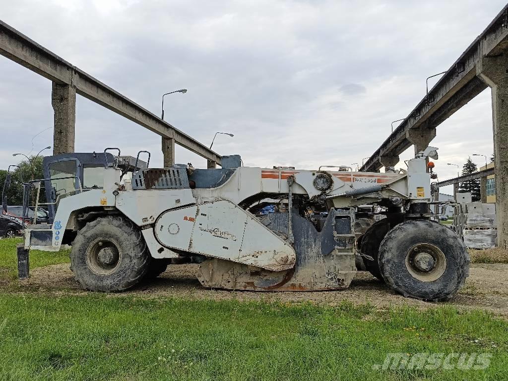 Wirtgen WR 2000 Equipos para la estabilización de suelos y reciclaje de asfalto