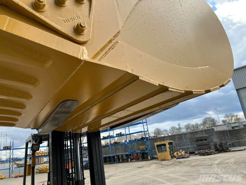 CAT 349D2 - UB Cucharones