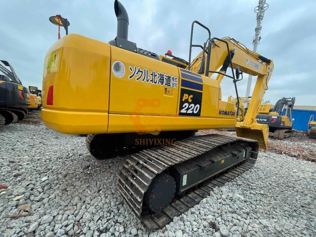 Komatsu PC 220-8M0 Excavadoras de cadenas
