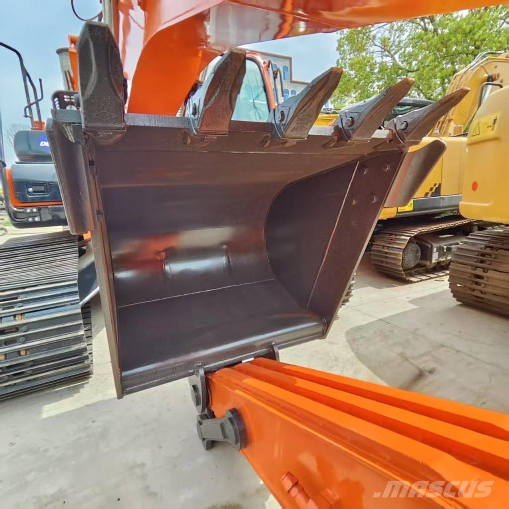 Doosan DX 225 Excavadoras de cadenas