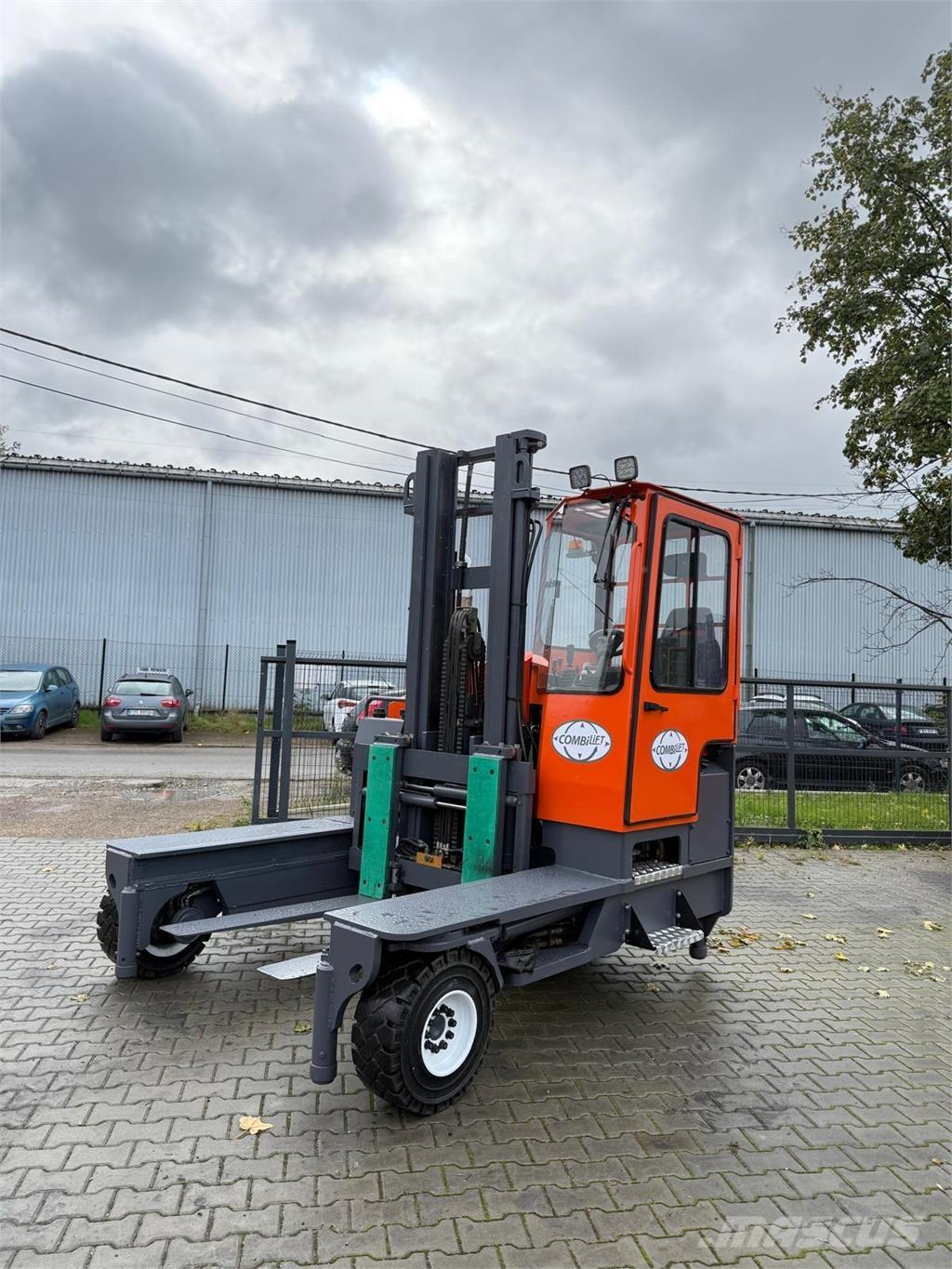 Combilift C5000 XL 4 vías o cuatro caminos