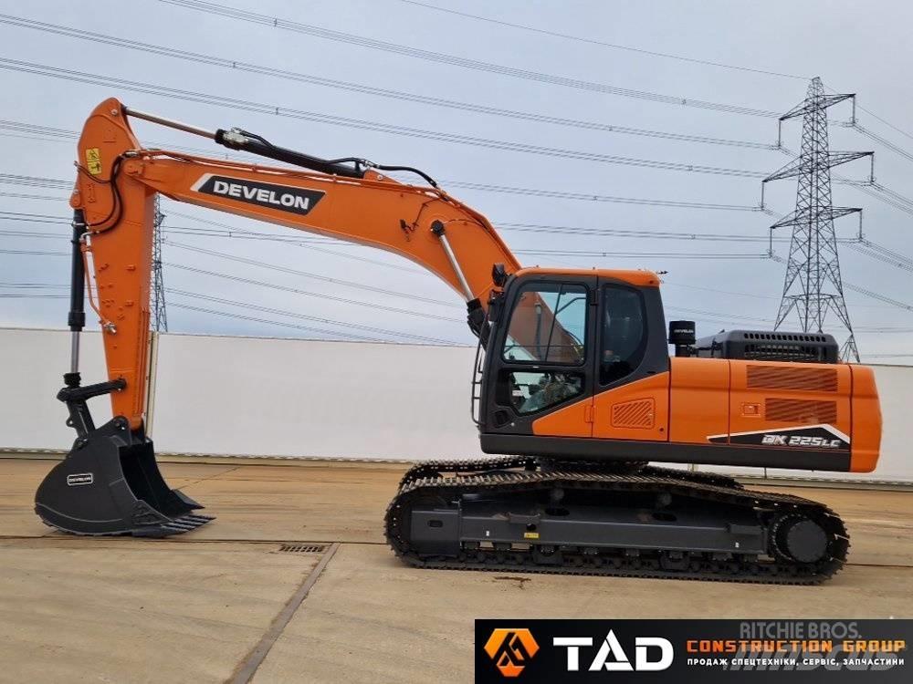 Develon DX 225 LC-7M Excavadoras de cadenas