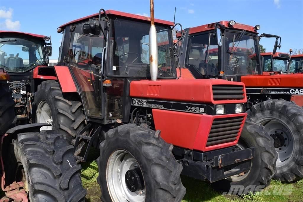 Case IH 844 XLN Tractores