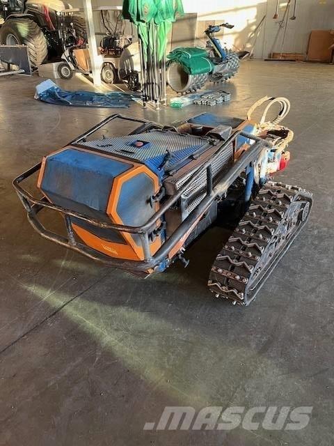 Irus DELTRAK 2.5 Segadoras y cortadoras de hojas para pastos