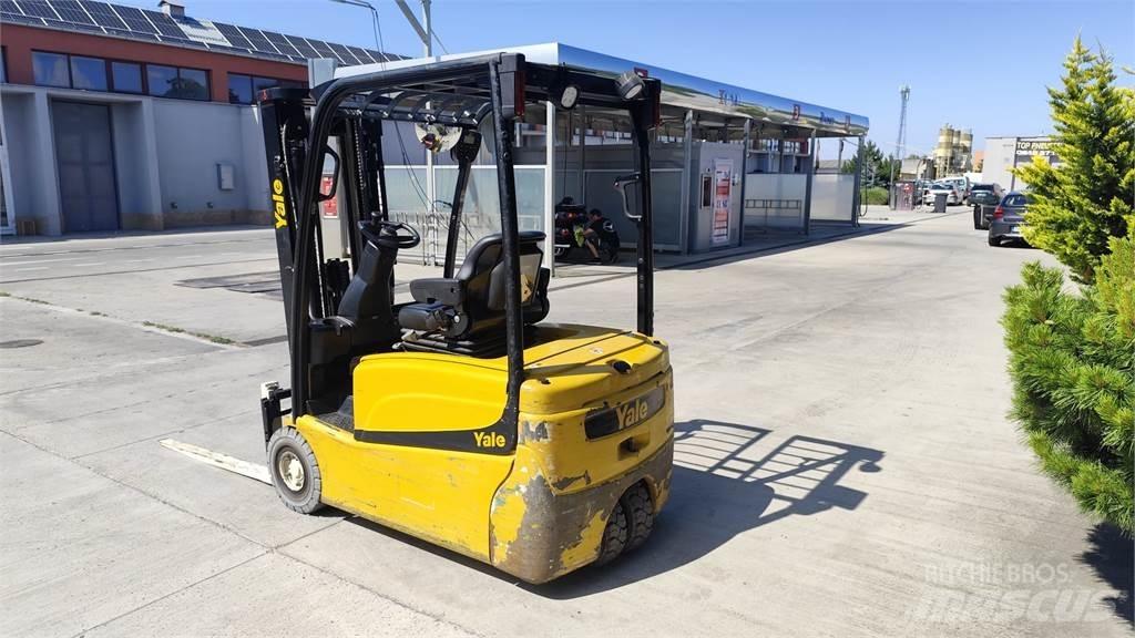 Yale ERP16 VT Carretillas de horquilla eléctrica
