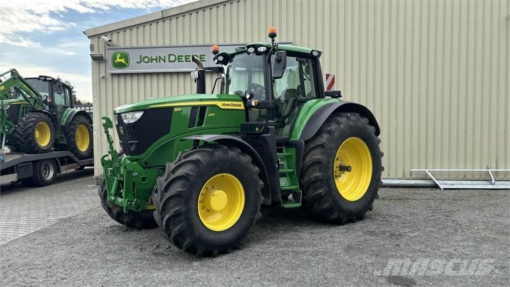 John Deere 6M240 Tractores