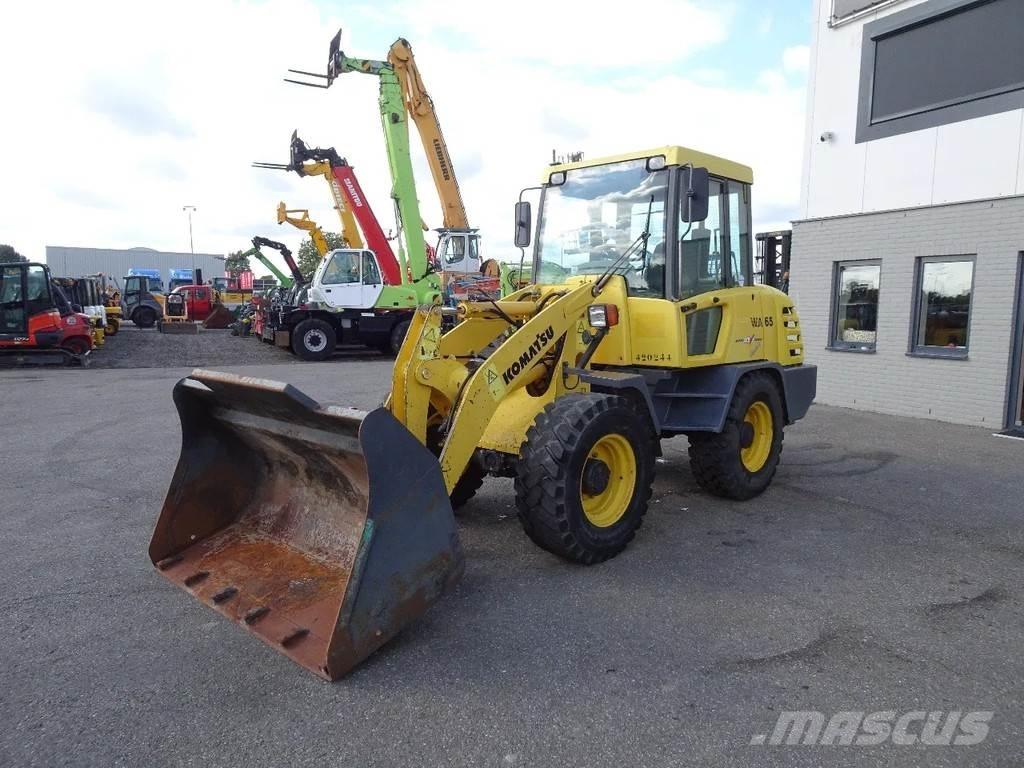 Komatsu WA65-3 Cargadoras sobre ruedas