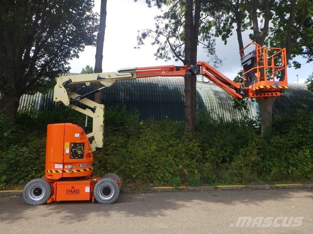 JLG E300AJP Plataforma de trabajo articulada