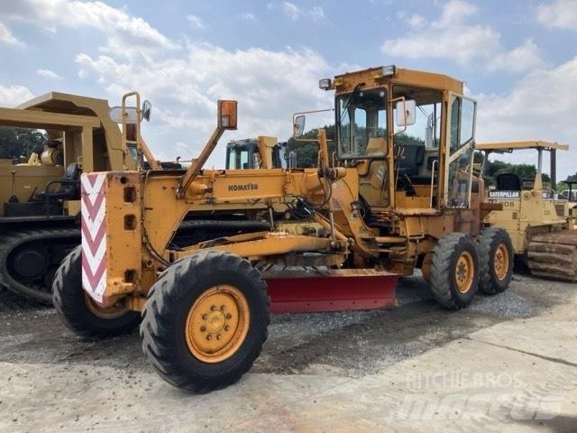 Komatsu GD 405 A-2 Motoniveladoras