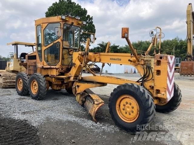Komatsu GD 405 A-2 Motoniveladoras