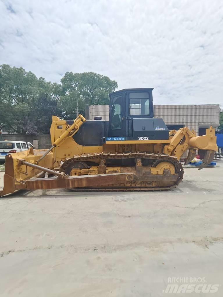 Shantui SD 22 Buldozer sobre oruga